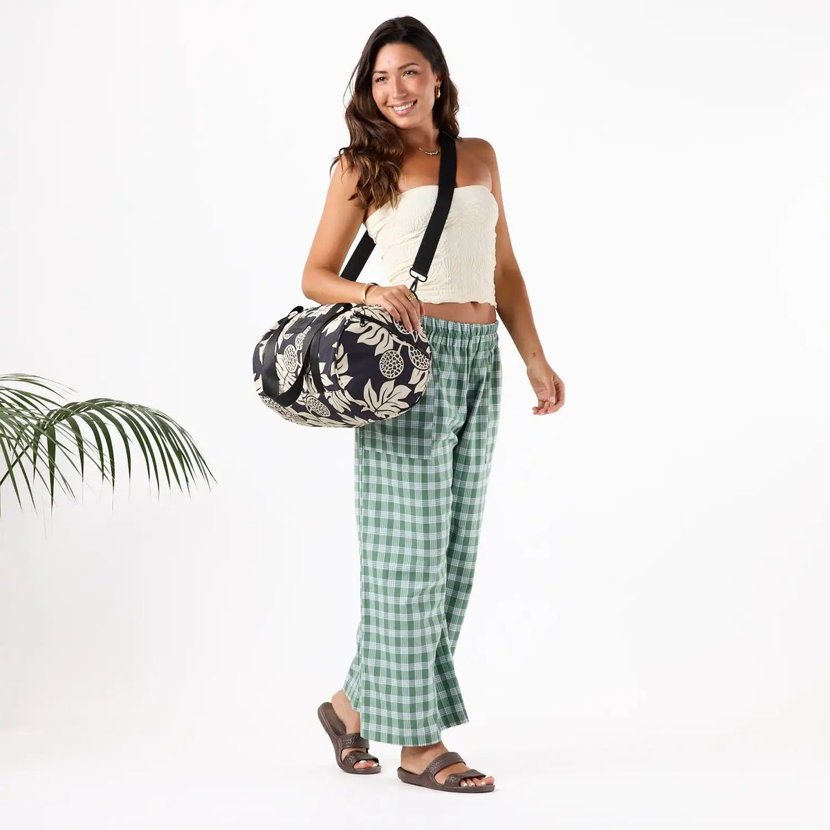 Holomua Keep It Light Sporty Duffle in Sand on Black