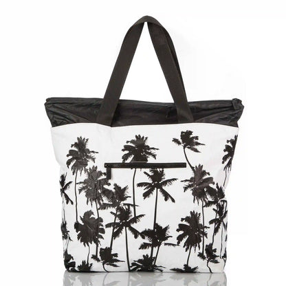 Coco Palms Day Tripper in Black
